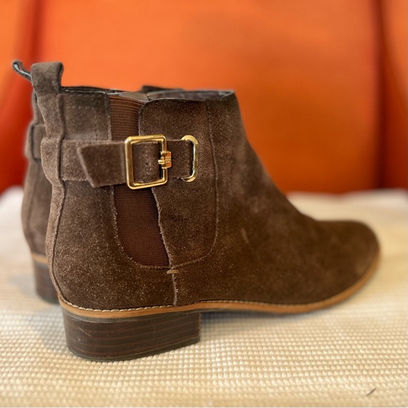 Tommy Hilfiger brown suede Chelsey boot. Sz.8.5 - Picture 5 of 12